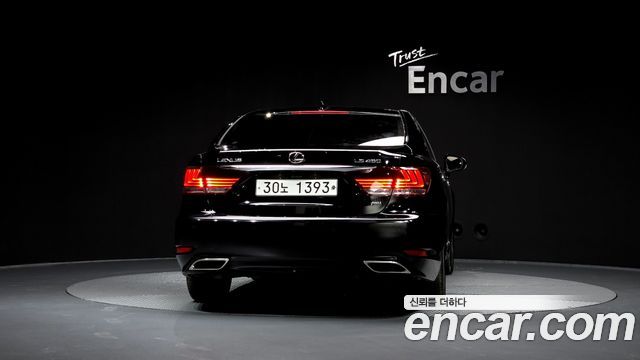 Лексус LS460 2014 — миниатюра 3