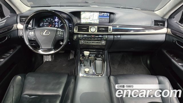 Лексус LS460 2014 — миниатюра 9