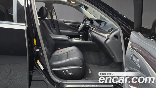 Лексус LS460 2014 — миниатюра 17