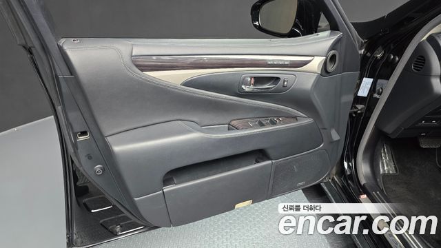 Лексус LS460 2014 — миниатюра 13