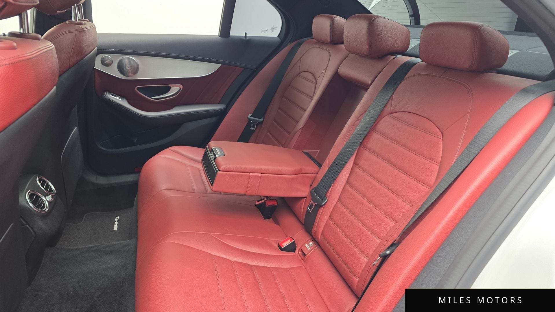 Mercedes-Benz C-Class W205 2017 — миниатюра 12
