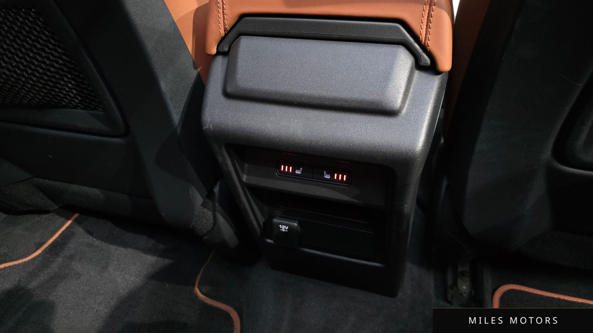 Land Rover Discovery Sport 2016 — миниатюра 18