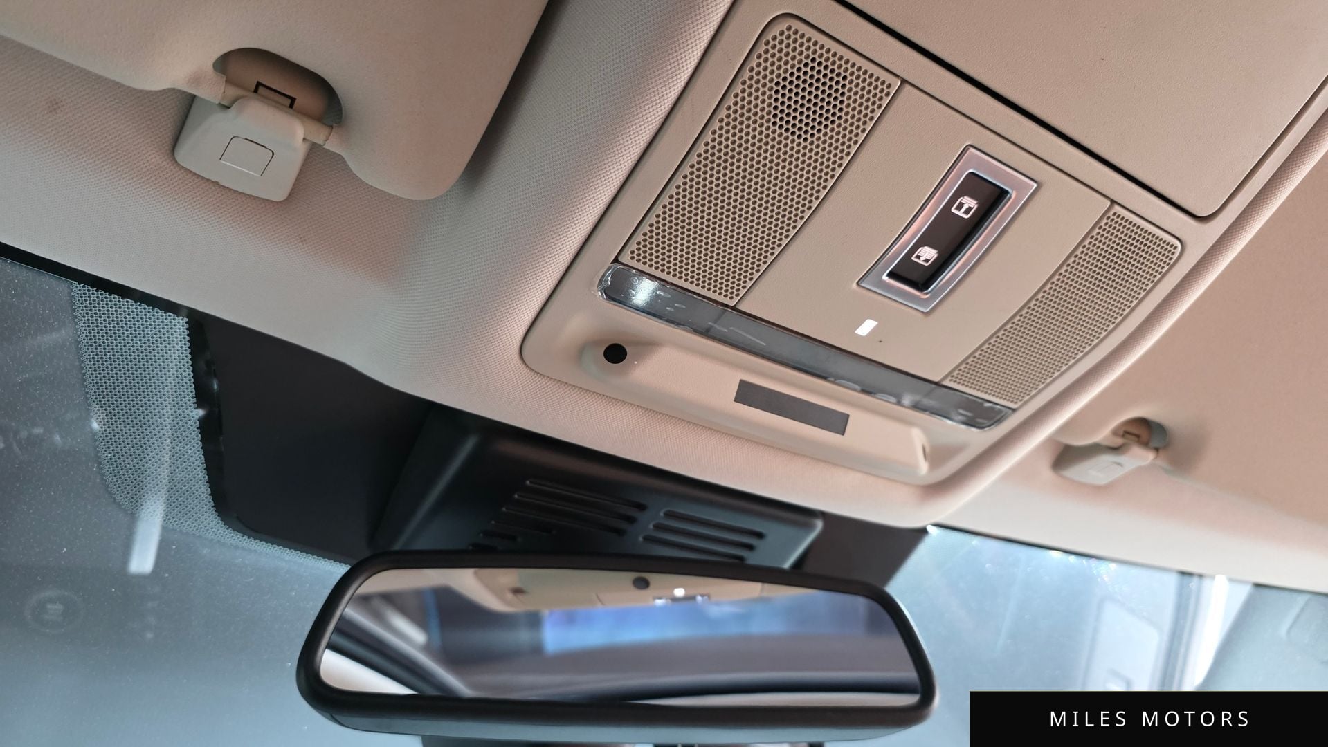 Land Rover Discovery Sport 2016 — миниатюра 19