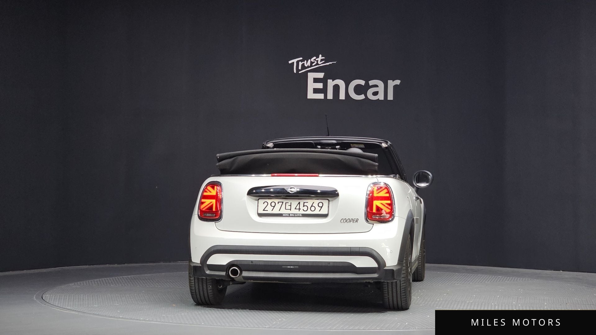 MINI 쿠퍼 컨버터블 2024 — миниатюра 4