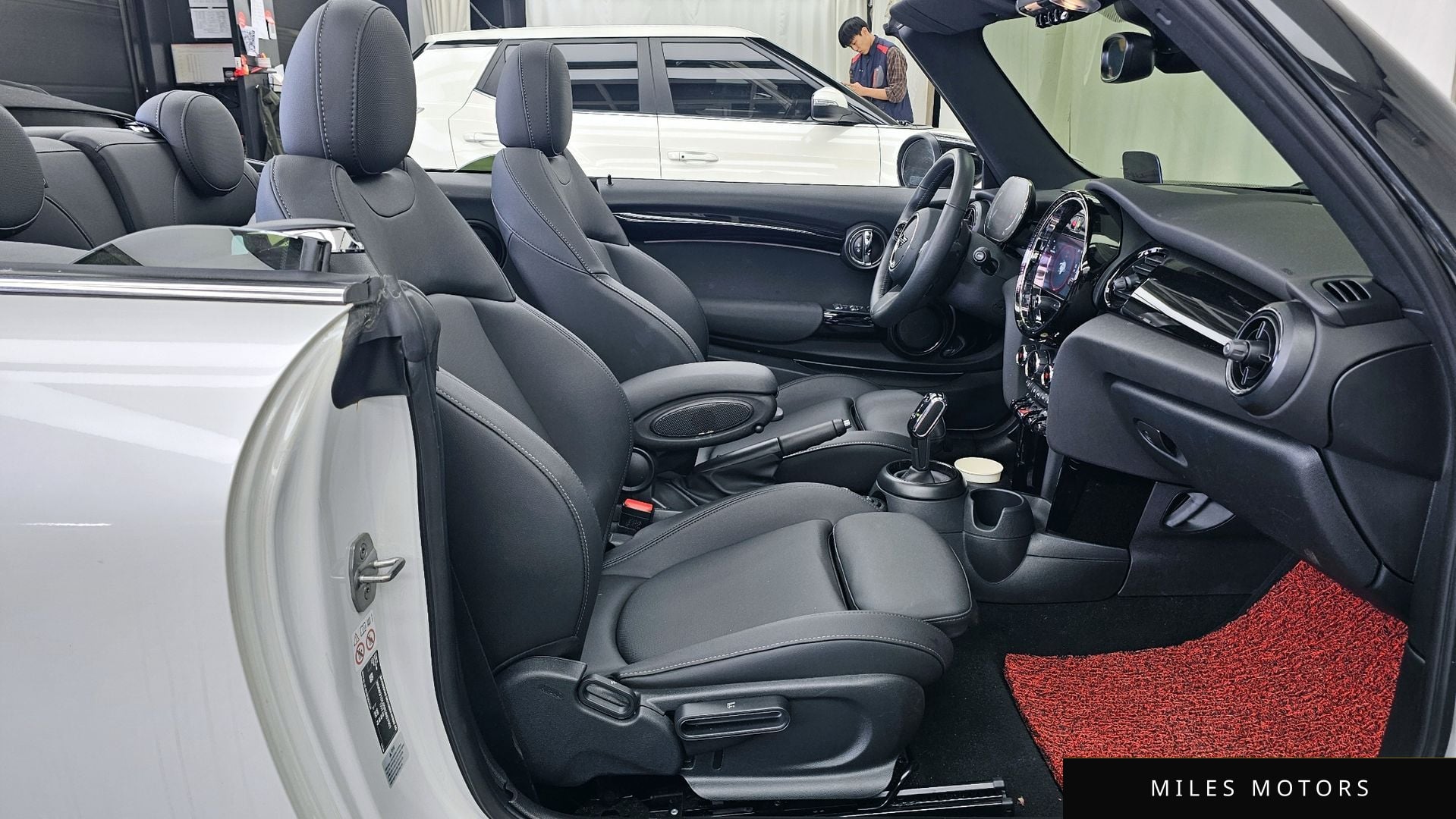 MINI 쿠퍼 컨버터블 2024 — миниатюра 11
