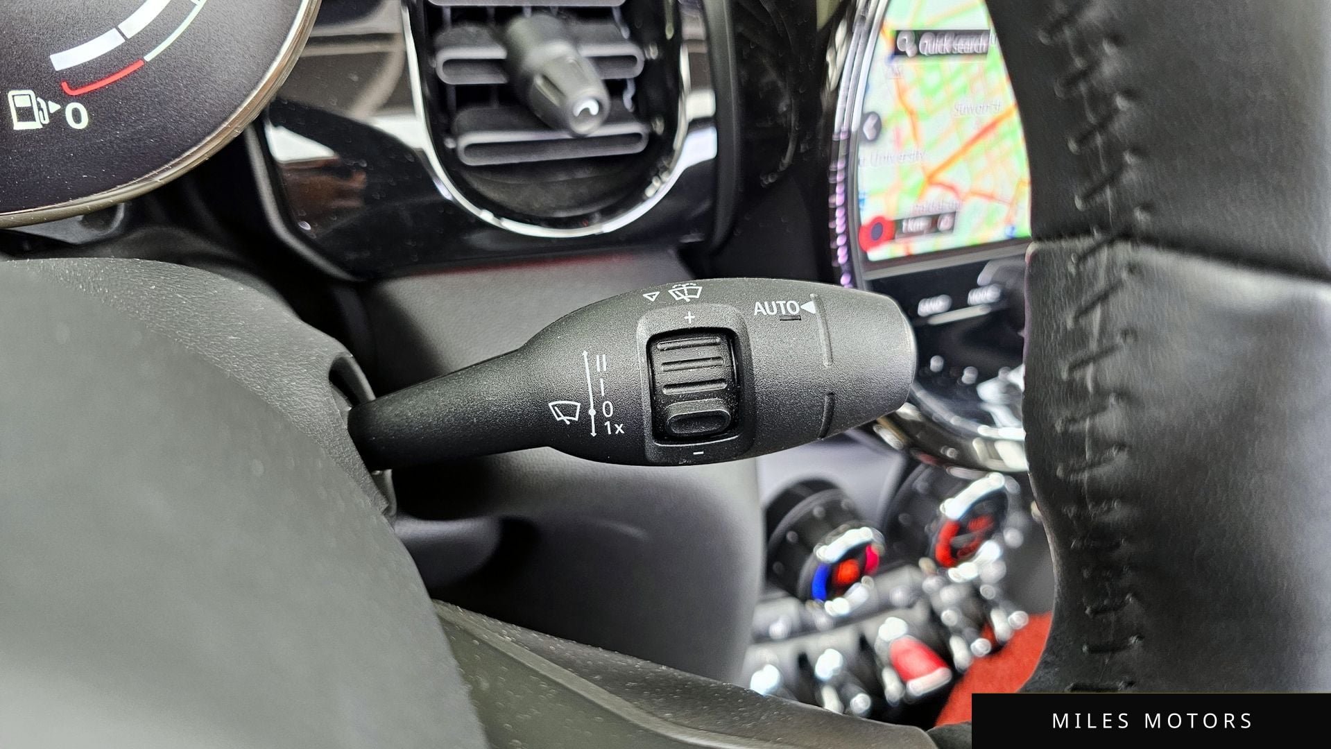 MINI 쿠퍼 컨버터블 2024 — миниатюра 18
