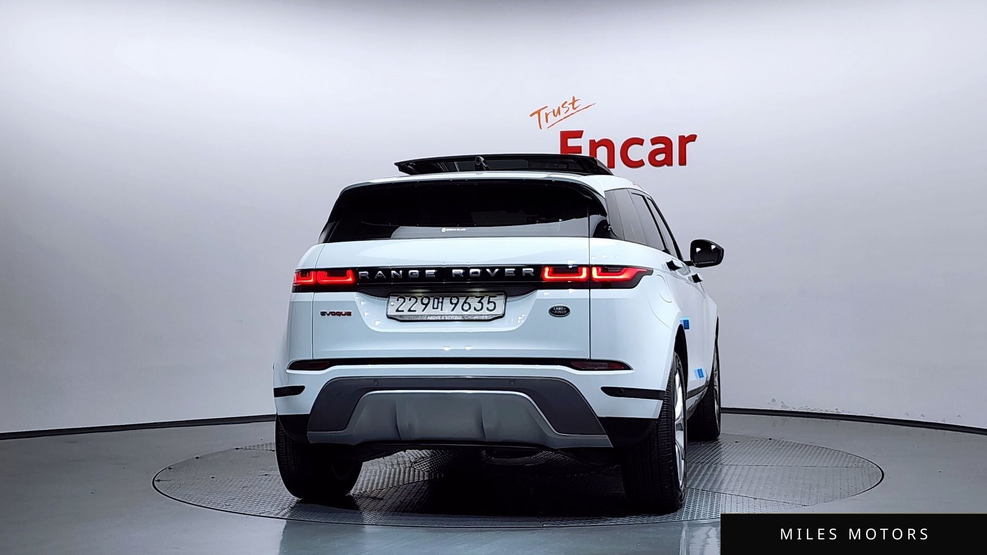 Land Rover Range Rover Evoque 2022 — миниатюра 4