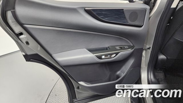 Лексус NX350h 2023 — миниатюра 15