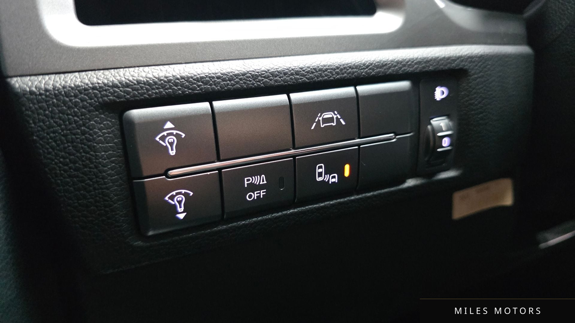 KG Mobility Beautiful Korando 2020 — миниатюра 23