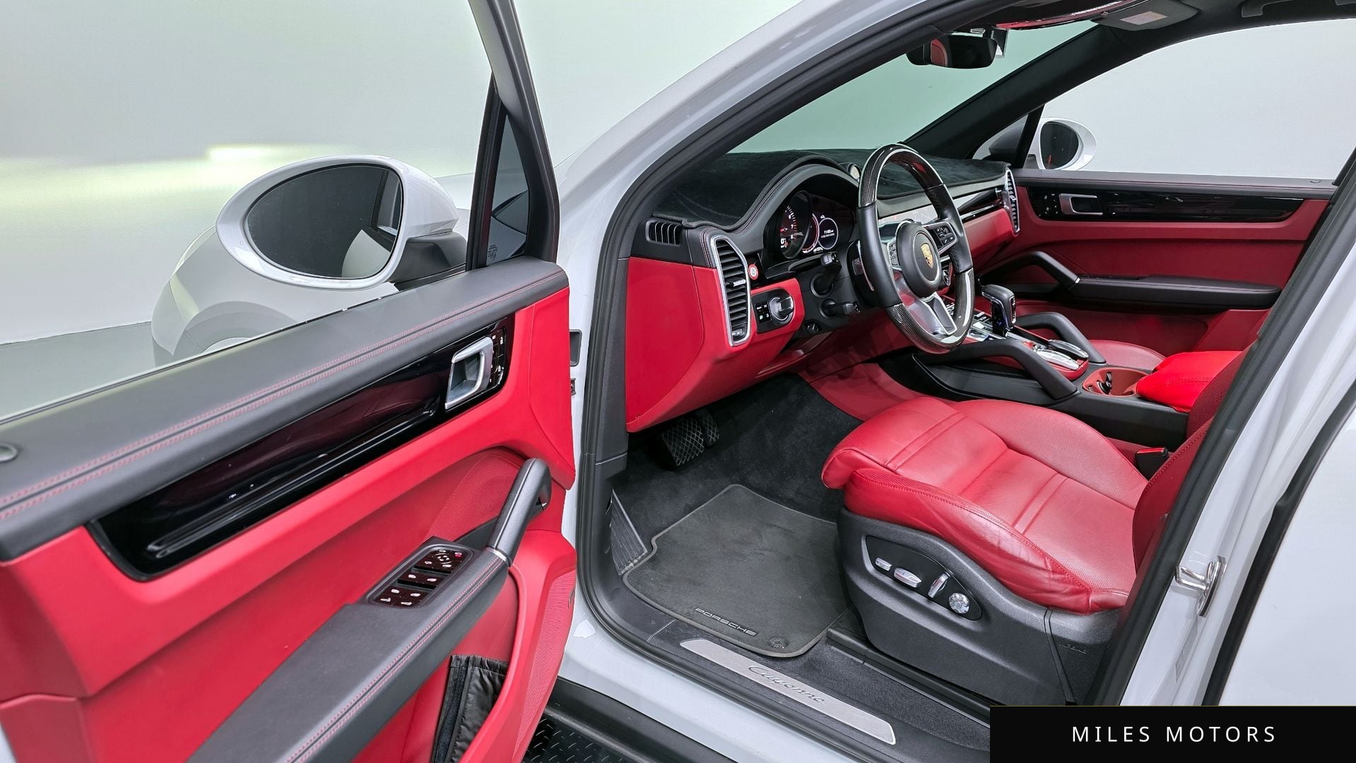 Porsche 카이엔 (PO536) 2020 — миниатюра 10