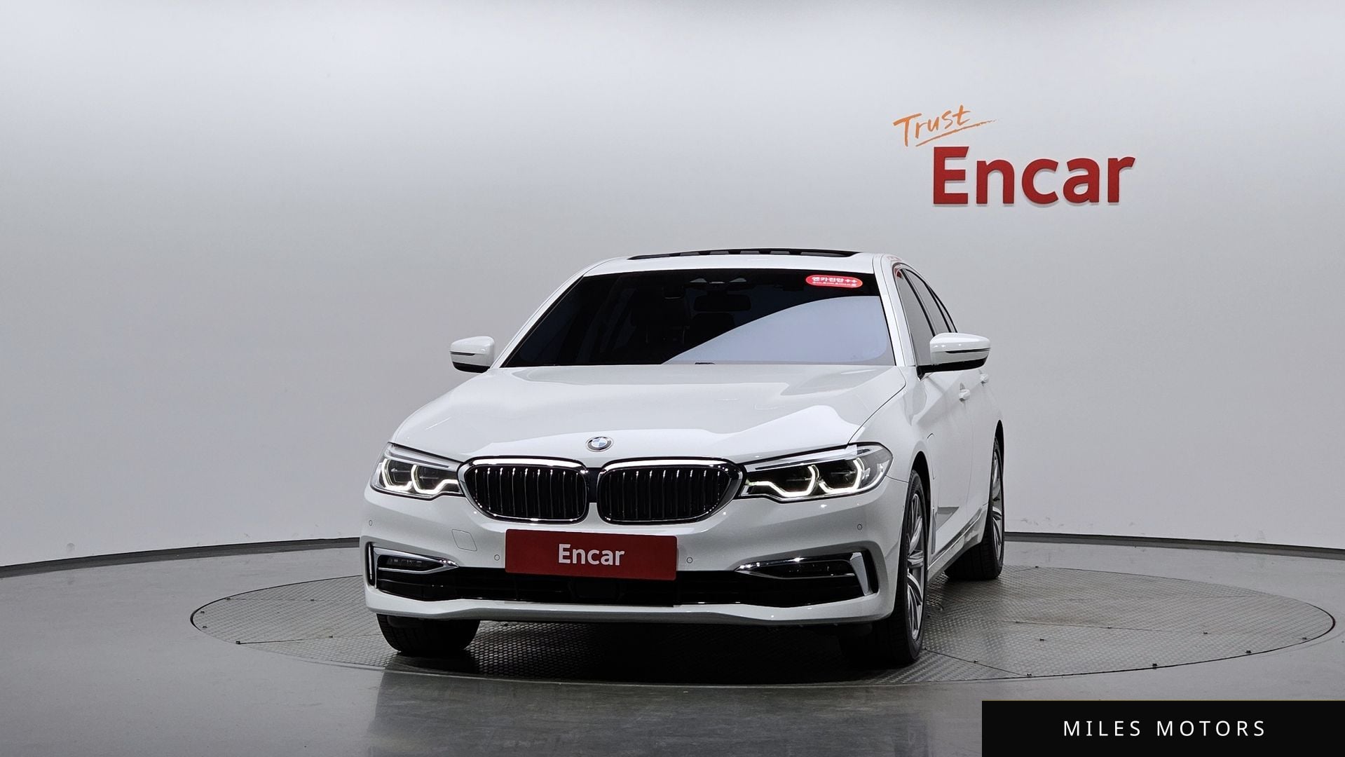 BMW 5 Series (G30) 2020 — миниатюра 2