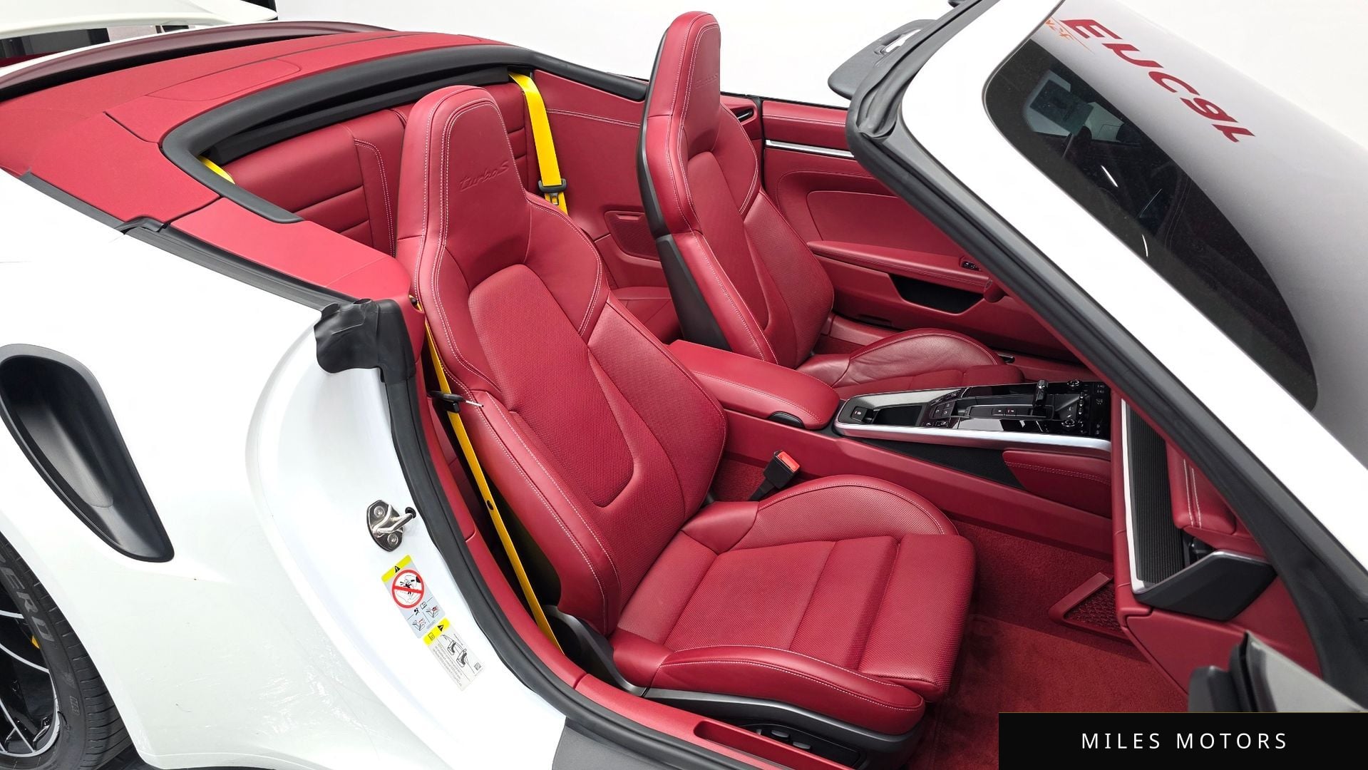Porsche 911 (992) 2023 — миниатюра 11