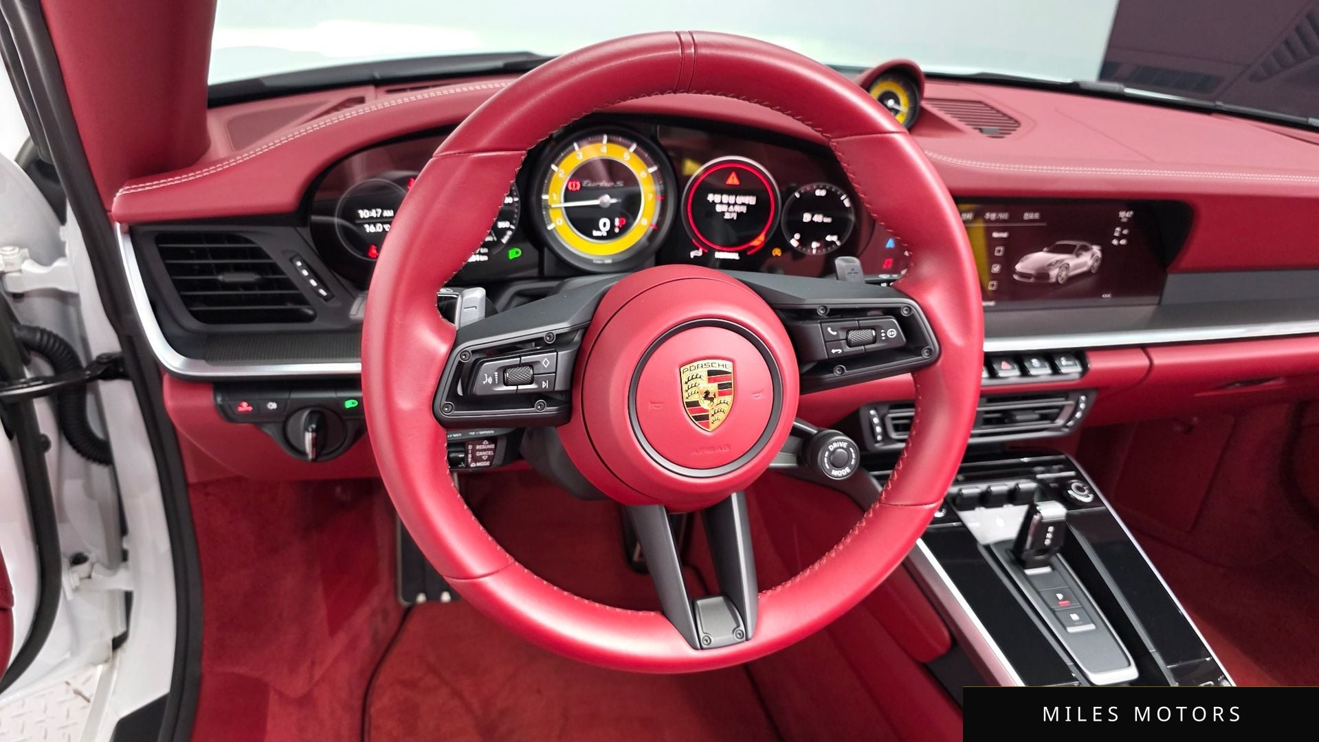 Porsche 911 (992) 2023 — миниатюра 12