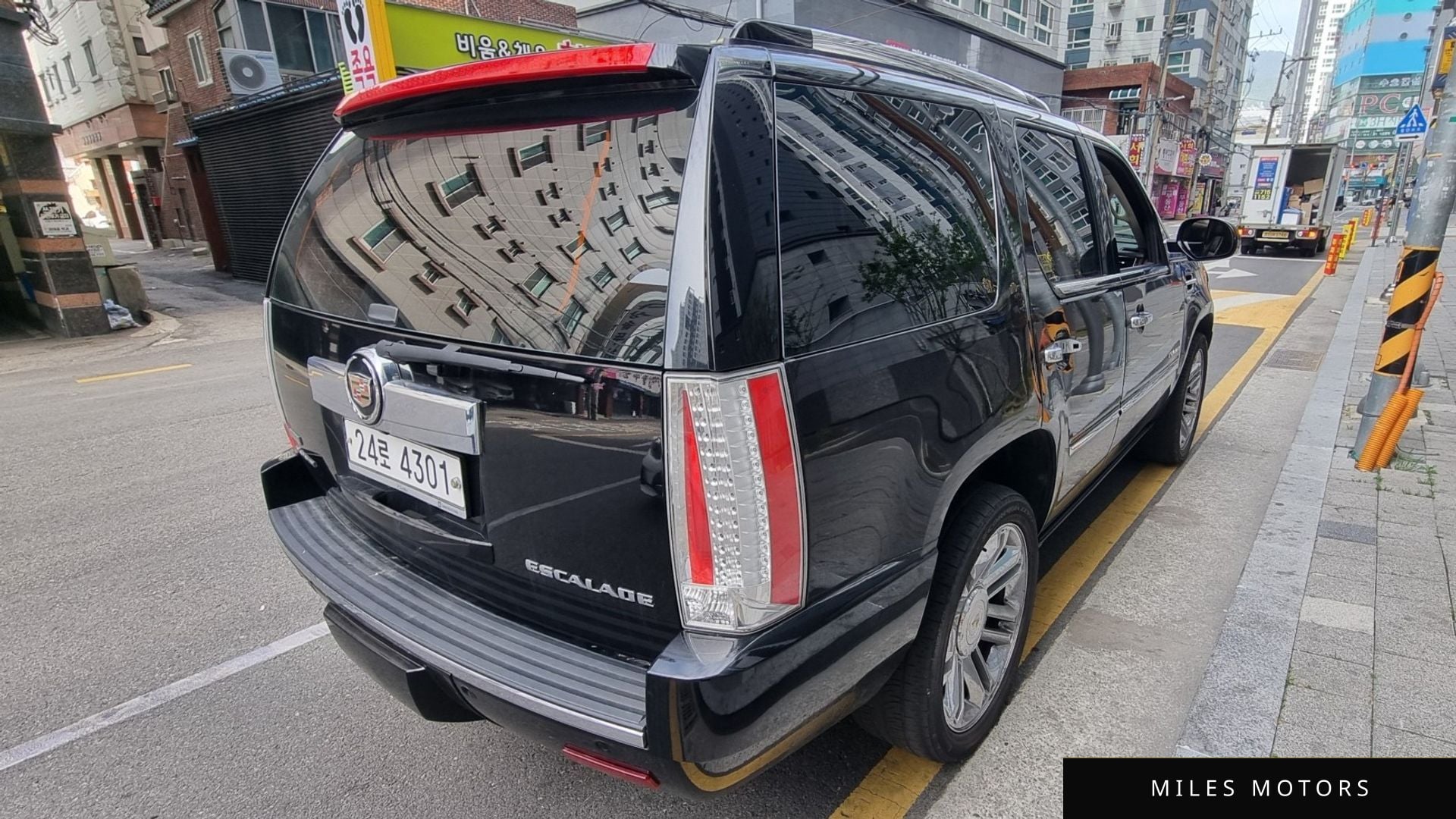 Cadillac Escalade 2011 — миниатюра 4