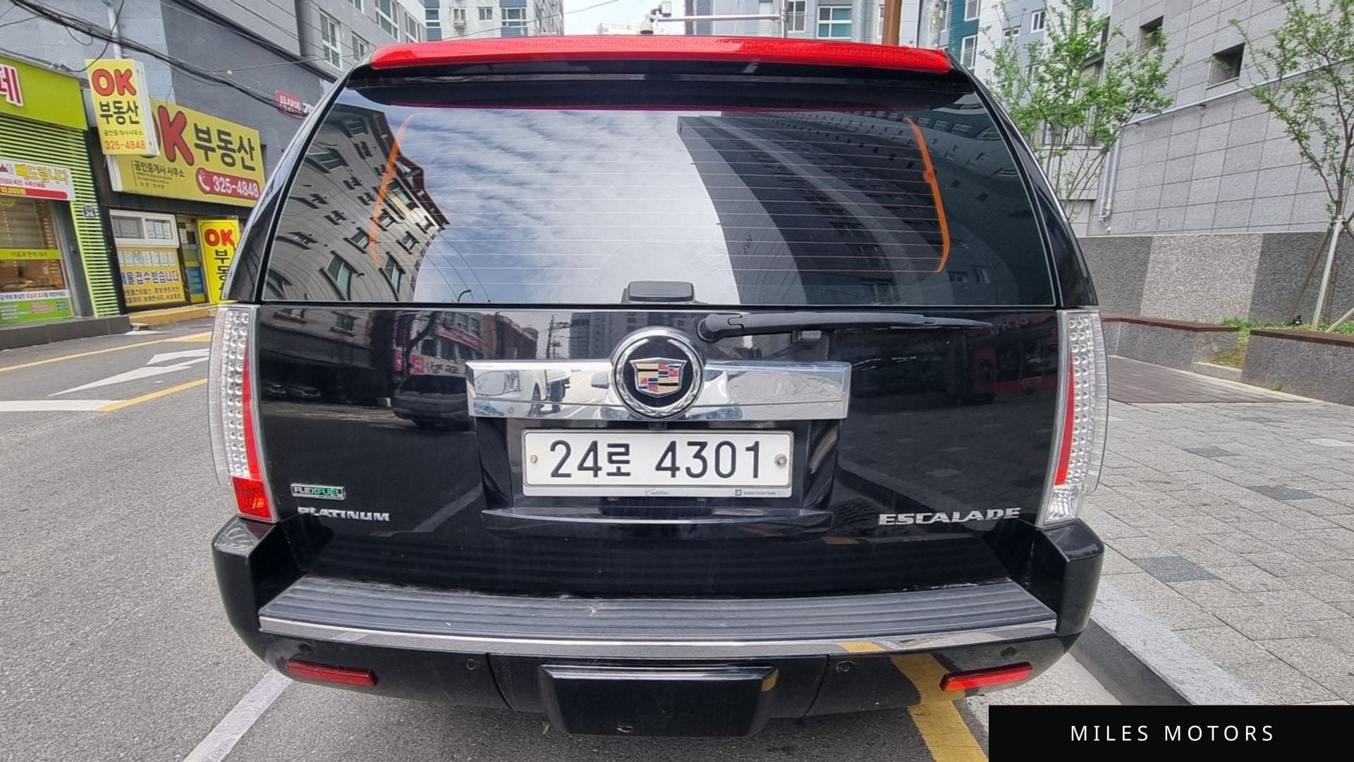Cadillac Escalade 2011 — миниатюра 6