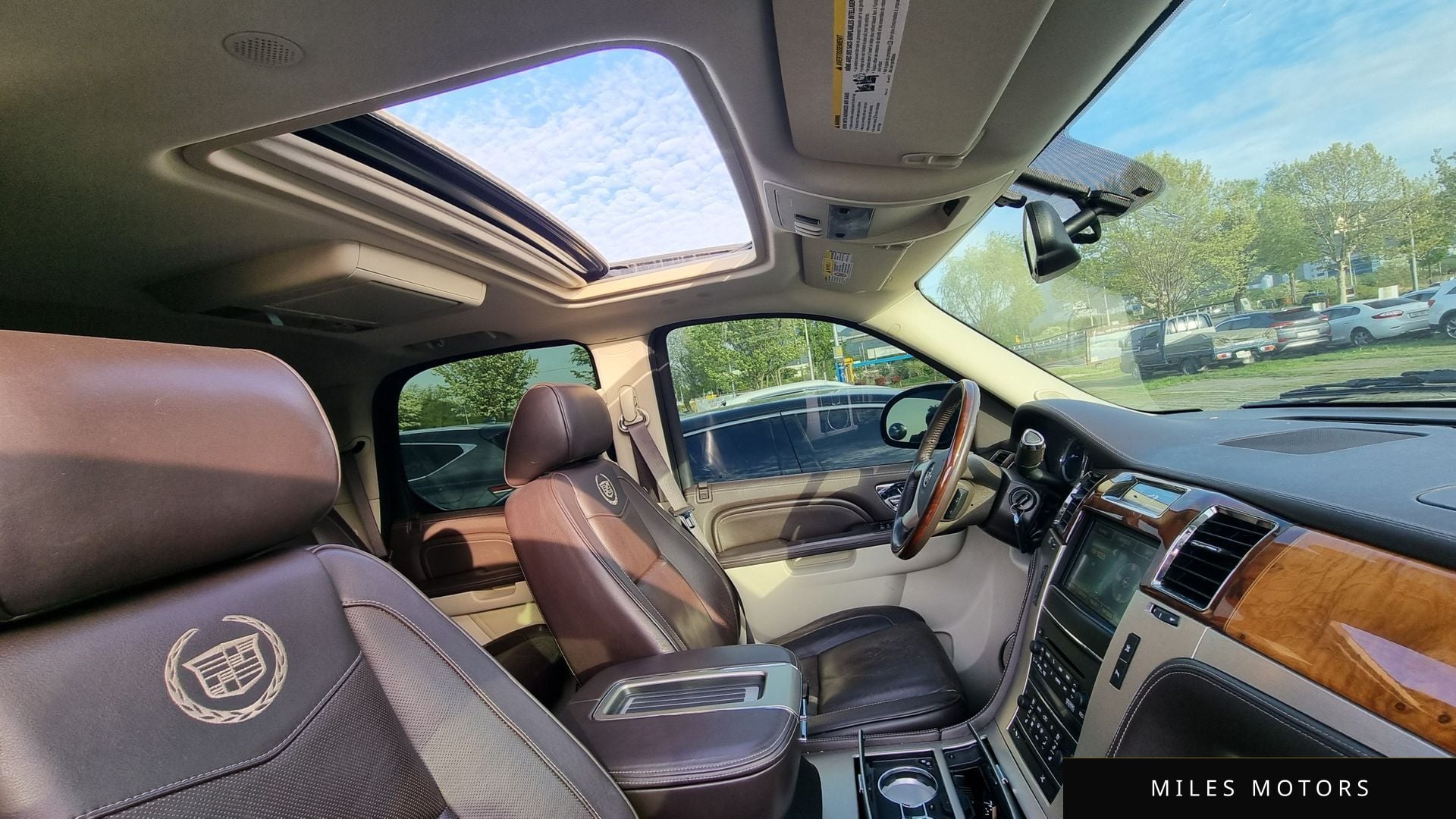 Cadillac Escalade 2011 — миниатюра 10