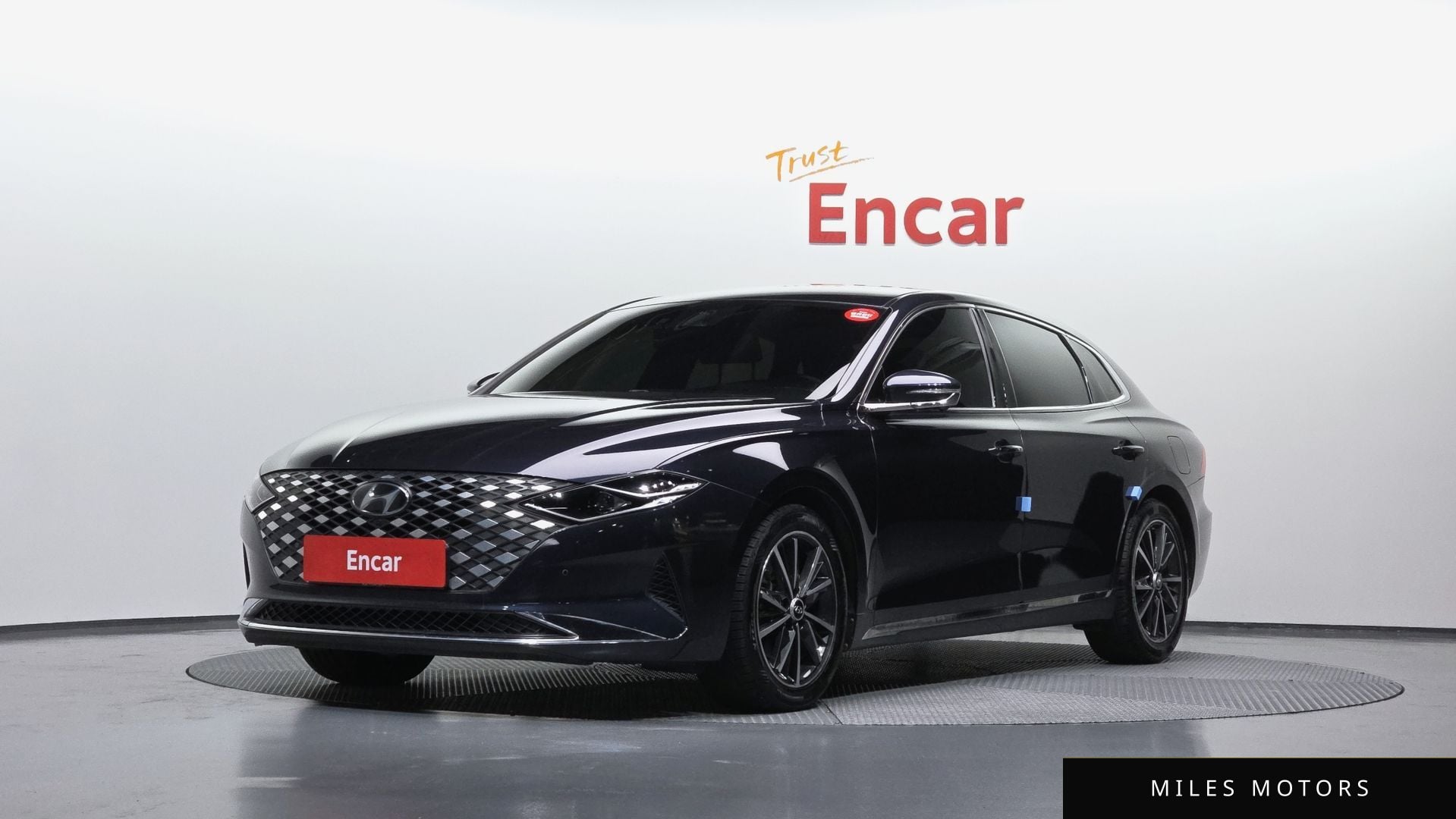 Hyundai Grandeur 2022 — фото 1 из 12