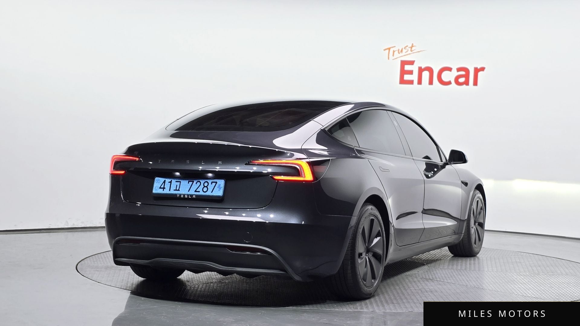 Tesla 모델 3 2025 — миниатюра 2