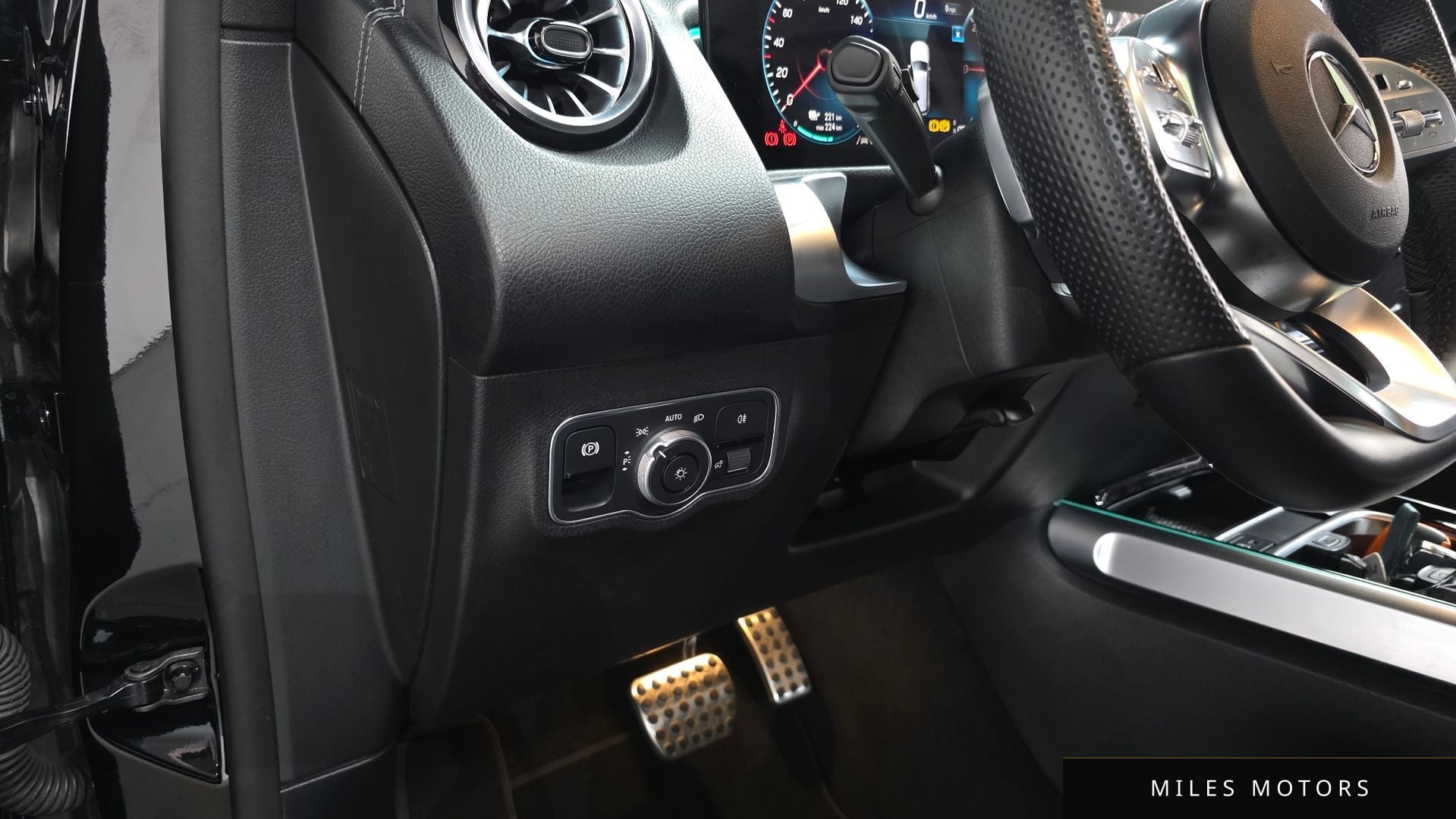Mercedes-Benz EQB X243 2023 — миниатюра 19