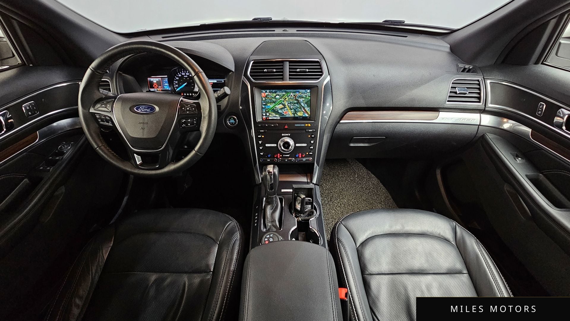 Ford Explorer 2019 — миниатюра 10