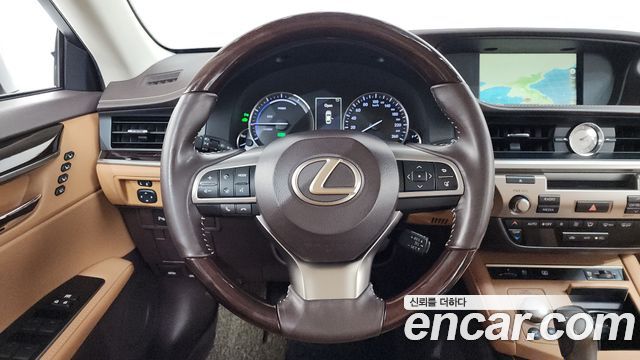 Лексус ES300h 2018 — миниатюра 18