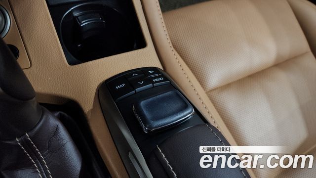 Лексус ES300h 2018 — миниатюра 22