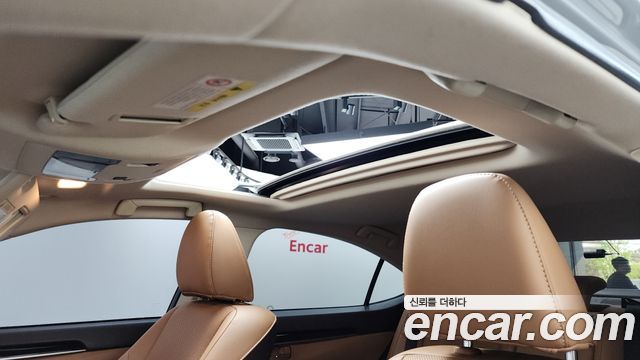 Лексус ES300h 2018 — миниатюра 25