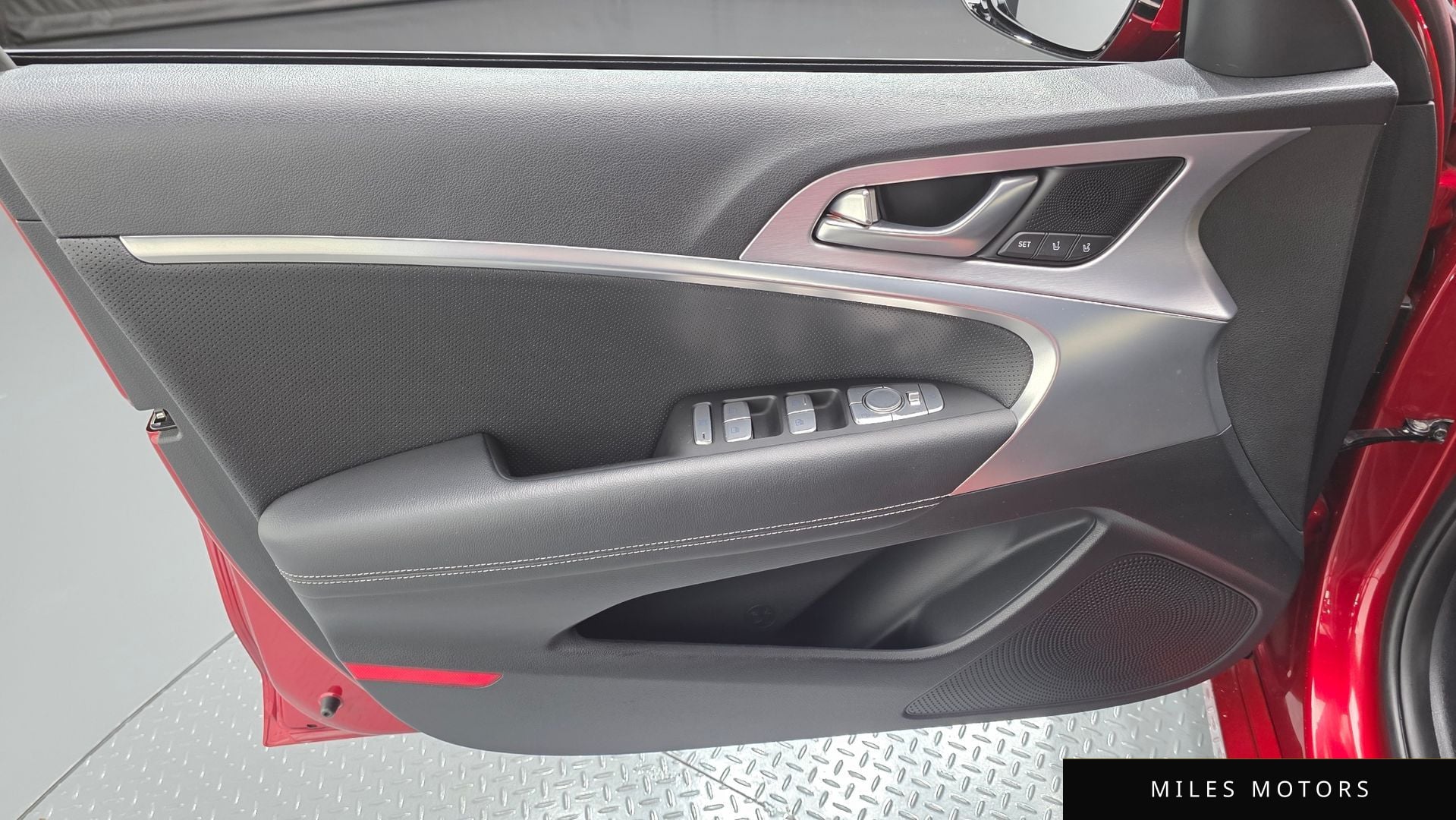 Genesis G70 2019 — миниатюра 14