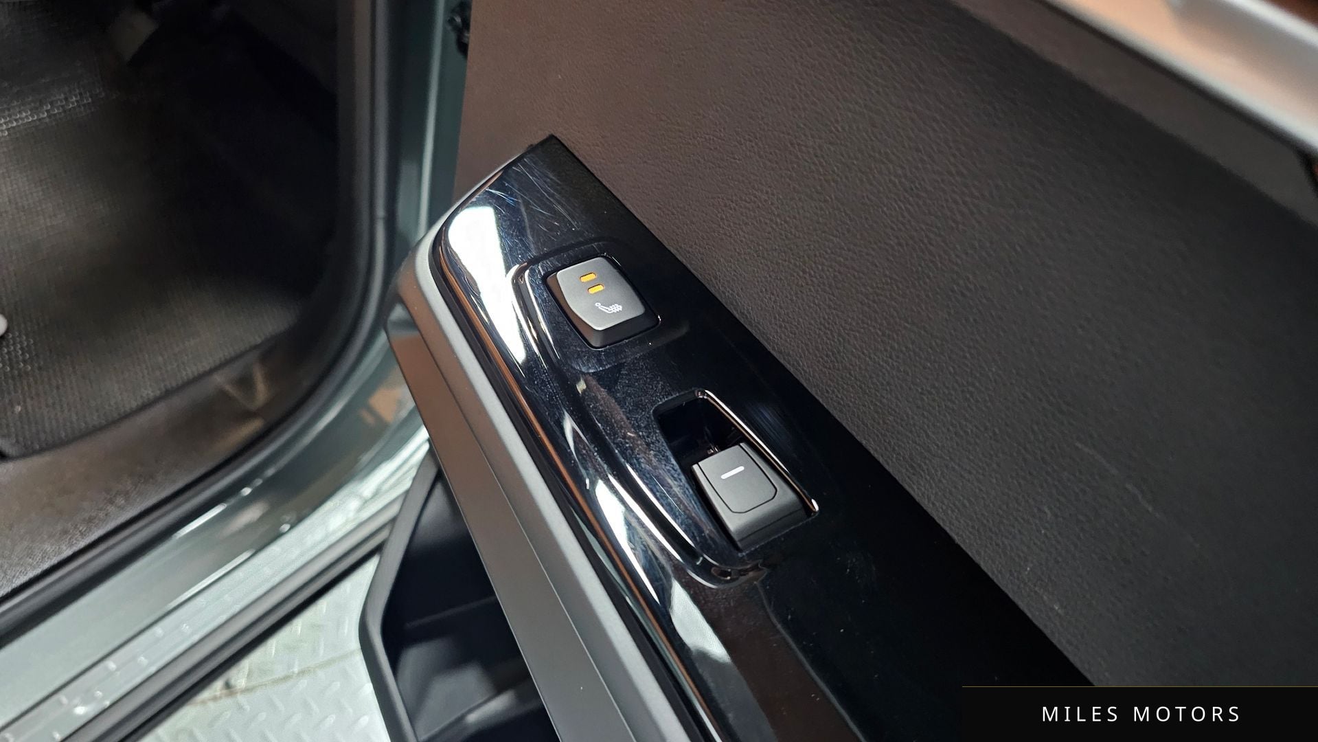 KG Mobility 뉴 토레스 2025 — миниатюра 25