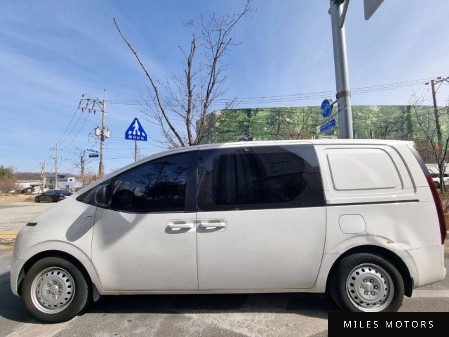 Hyundai Staria 2025 — миниатюра 2