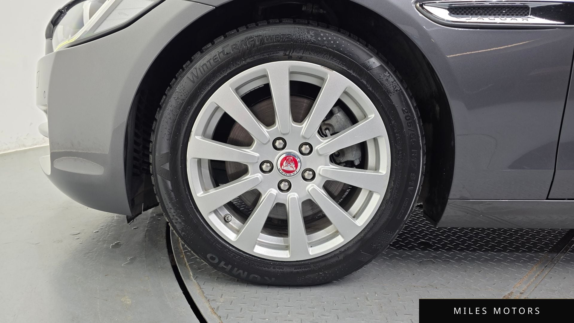 Jaguar XE 2016 — миниатюра 5