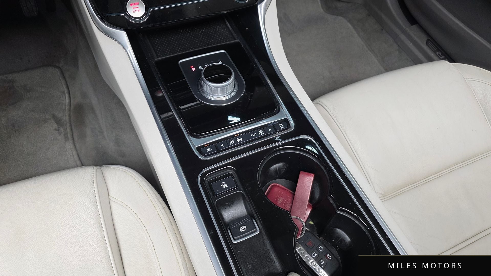 Jaguar XE 2016 — миниатюра 9