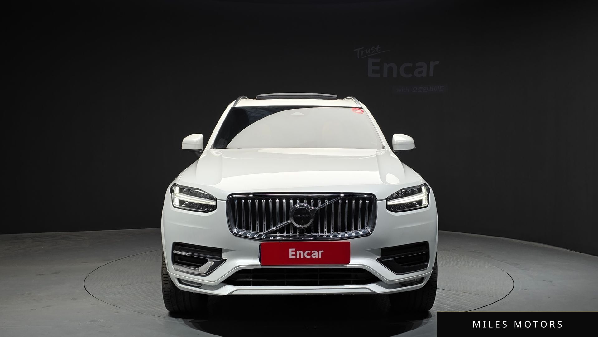 Volvo XC90 2023 — миниатюра 3