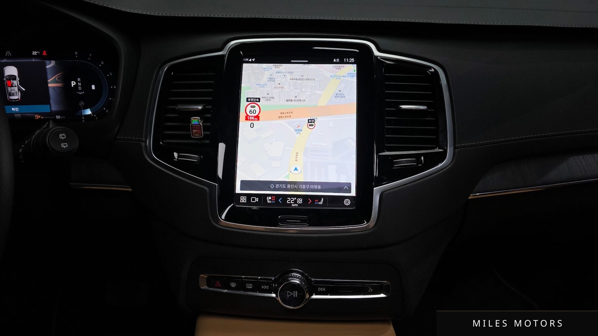 Volvo XC90 2023 — миниатюра 13