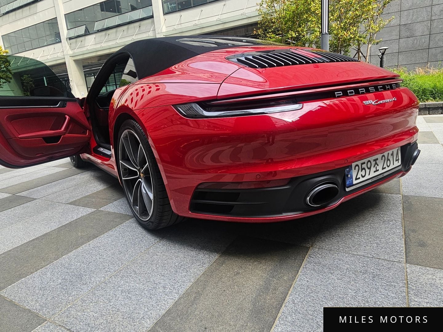 Porsche 911 (992) 2023 — миниатюра 6