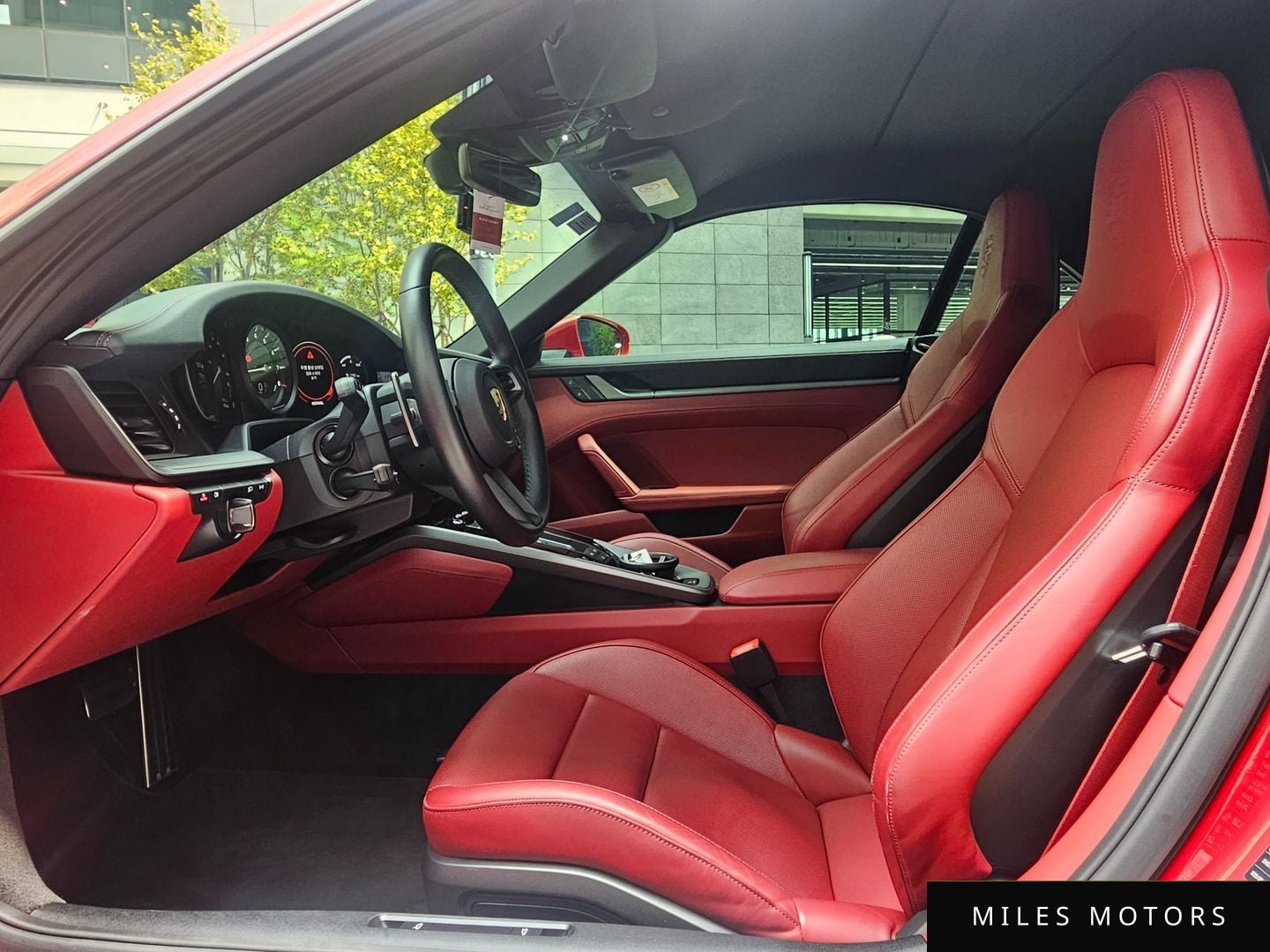 Porsche 911 (992) 2023 — миниатюра 7