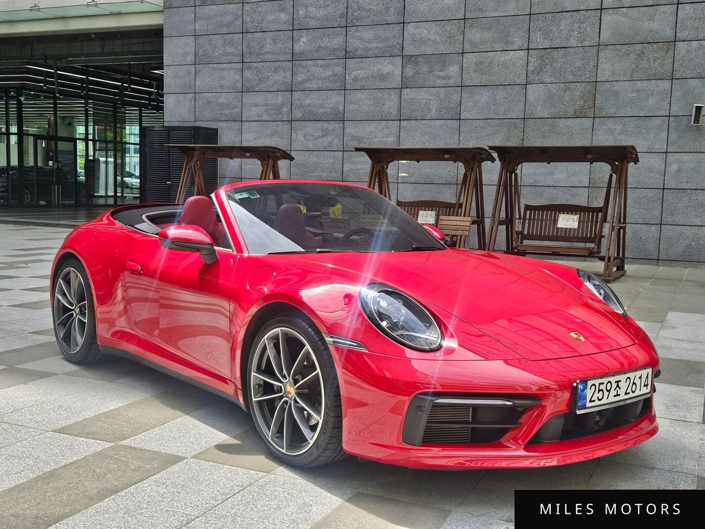 Porsche 911 (992) 2023 — миниатюра 12