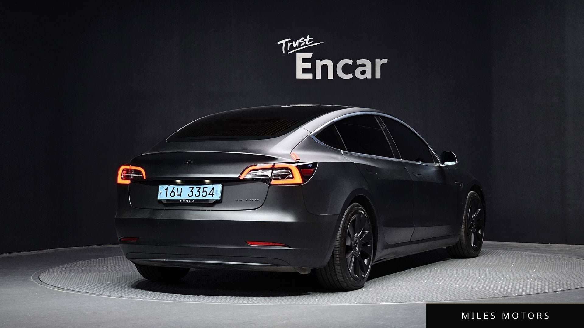 Tesla Model 3 2020 — миниатюра 2