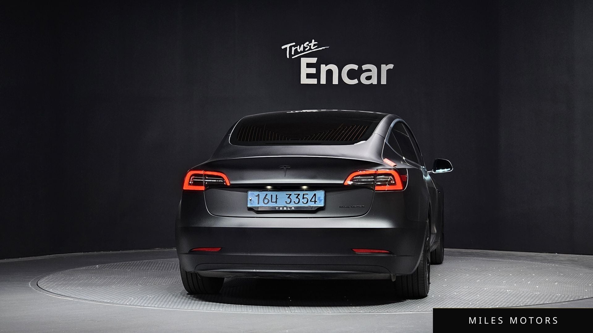 Tesla Model 3 2020 — миниатюра 4