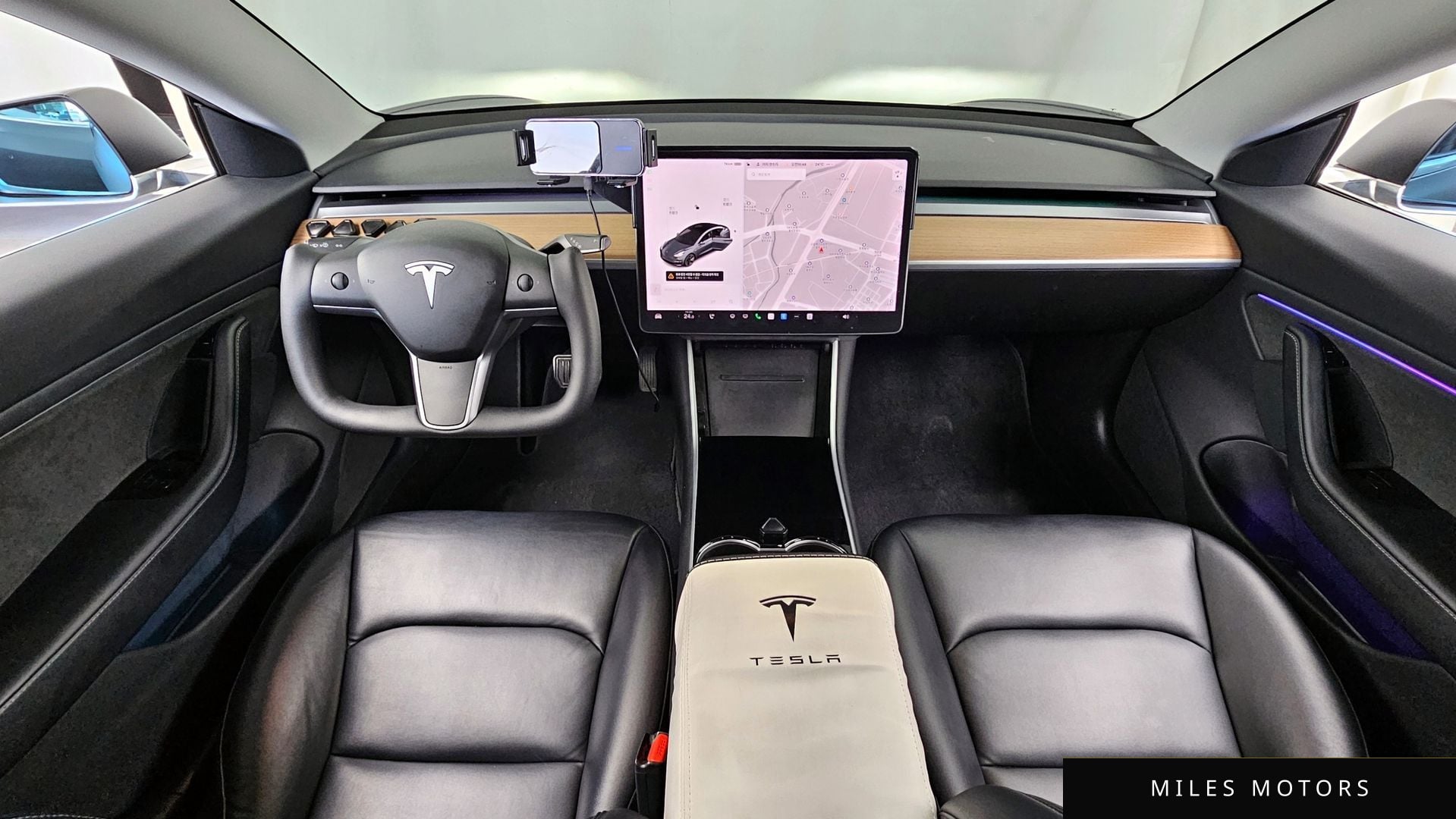 Tesla Model 3 2020 — миниатюра 7