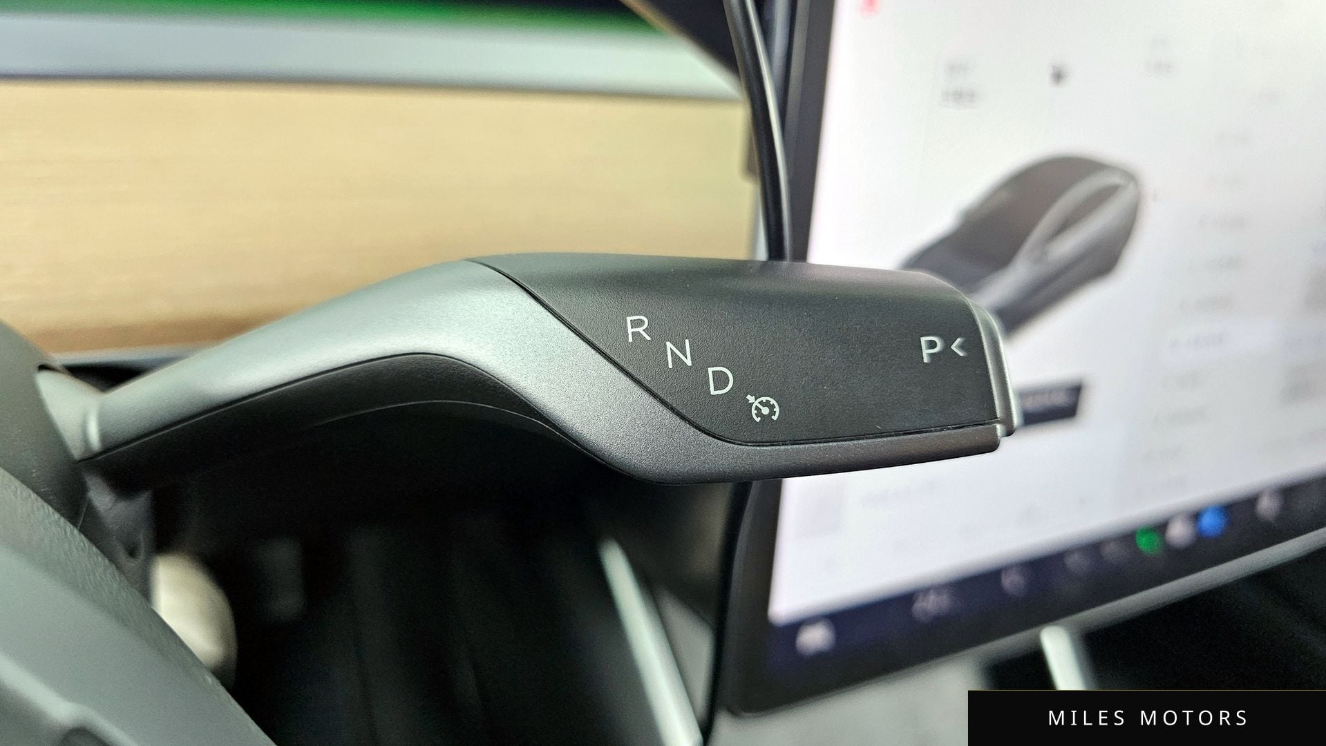 Tesla Model 3 2020 — миниатюра 9