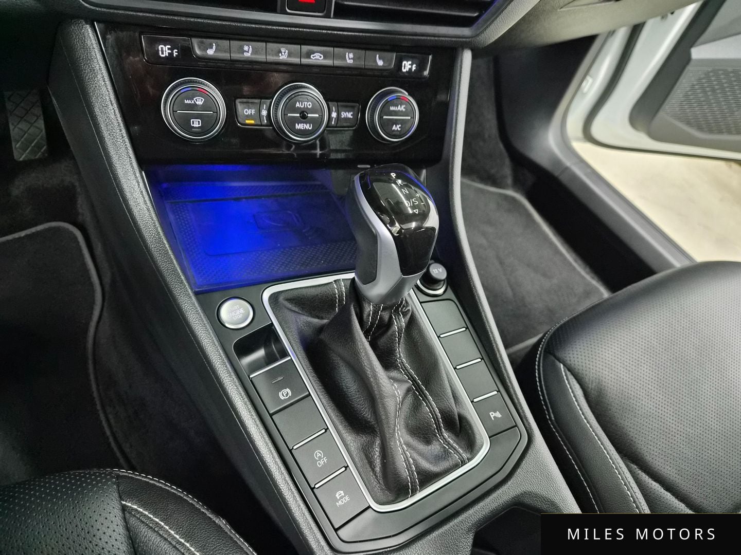 Volkswagen Jetta 2024 — миниатюра 9
