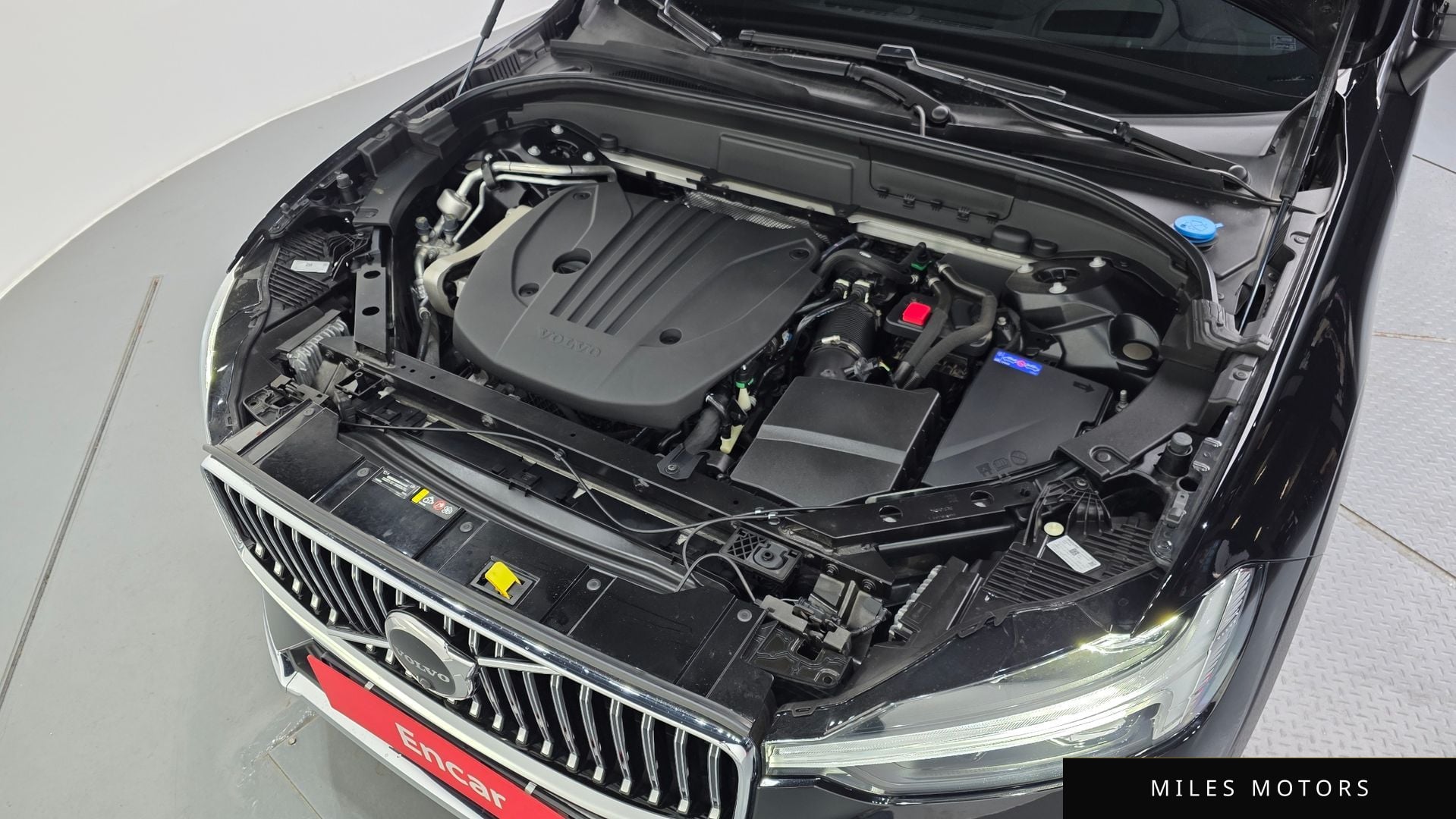 Volvo XC60 2022 — миниатюра 6