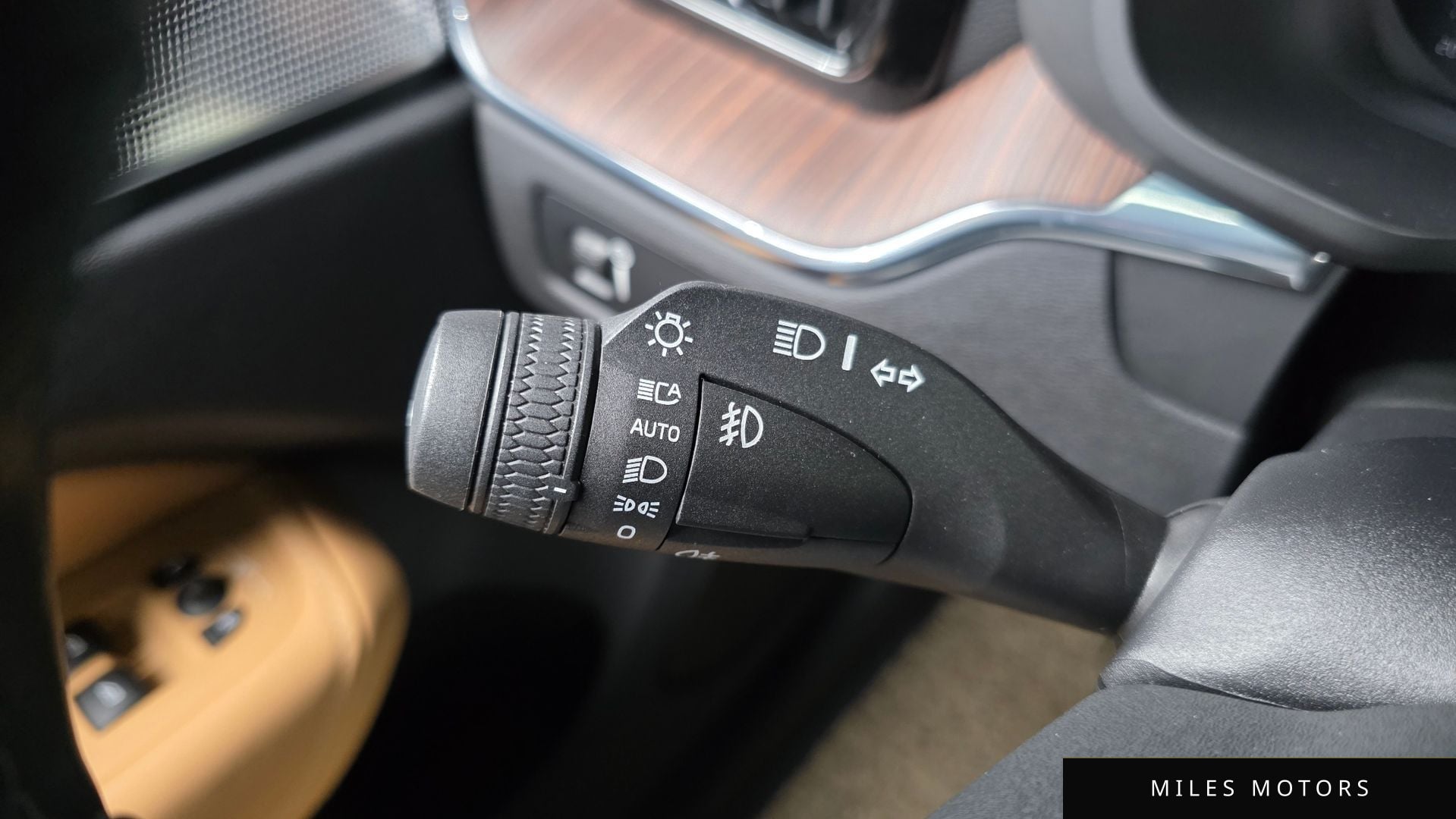 Volvo XC60 2022 — миниатюра 35