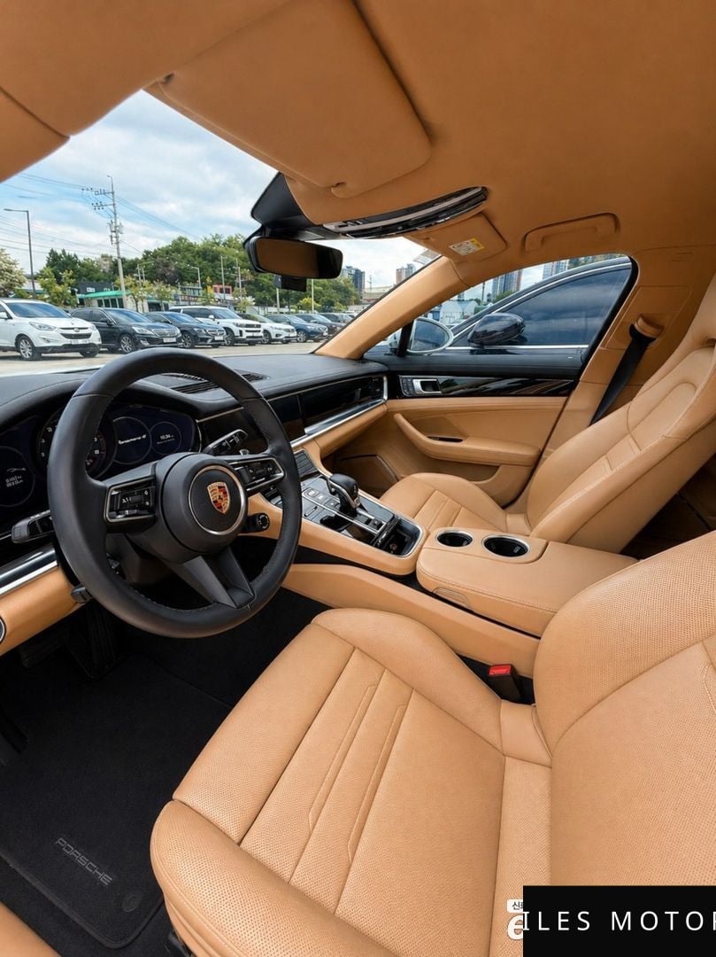 Porsche Panamera 2022 — миниатюра 3
