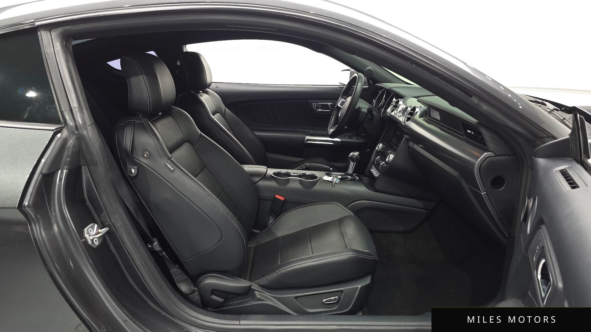 Ford 머스탱 2015 — миниатюра 10