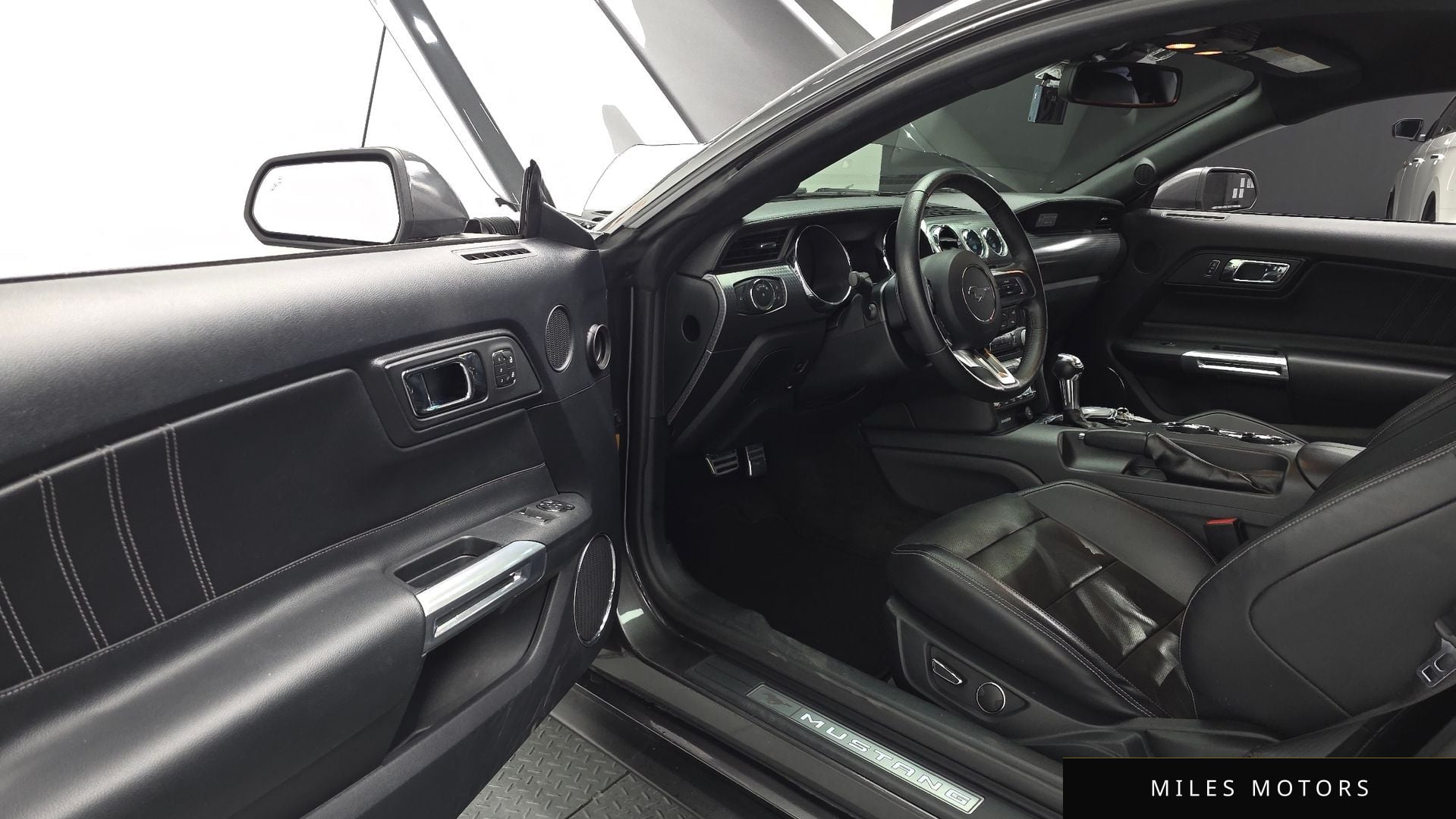 Ford 머스탱 2015 — миниатюра 11