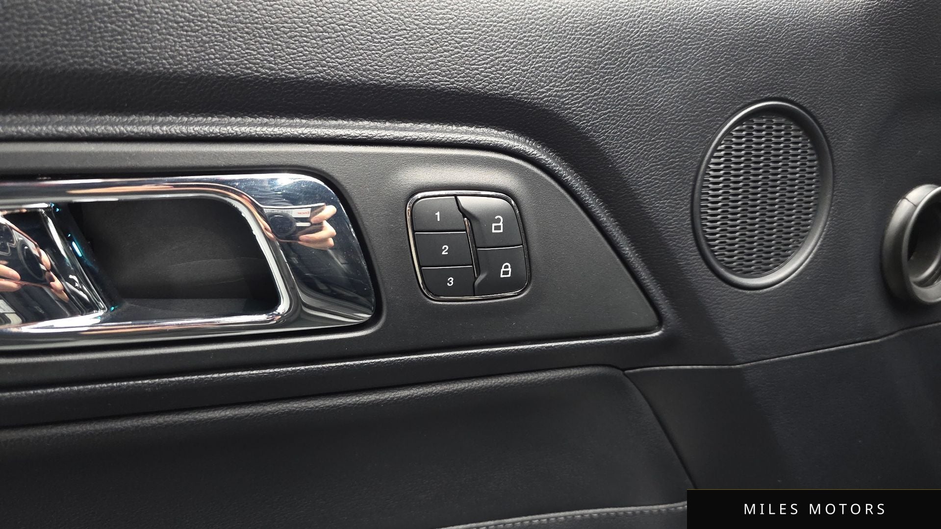 Ford 머스탱 2015 — миниатюра 17