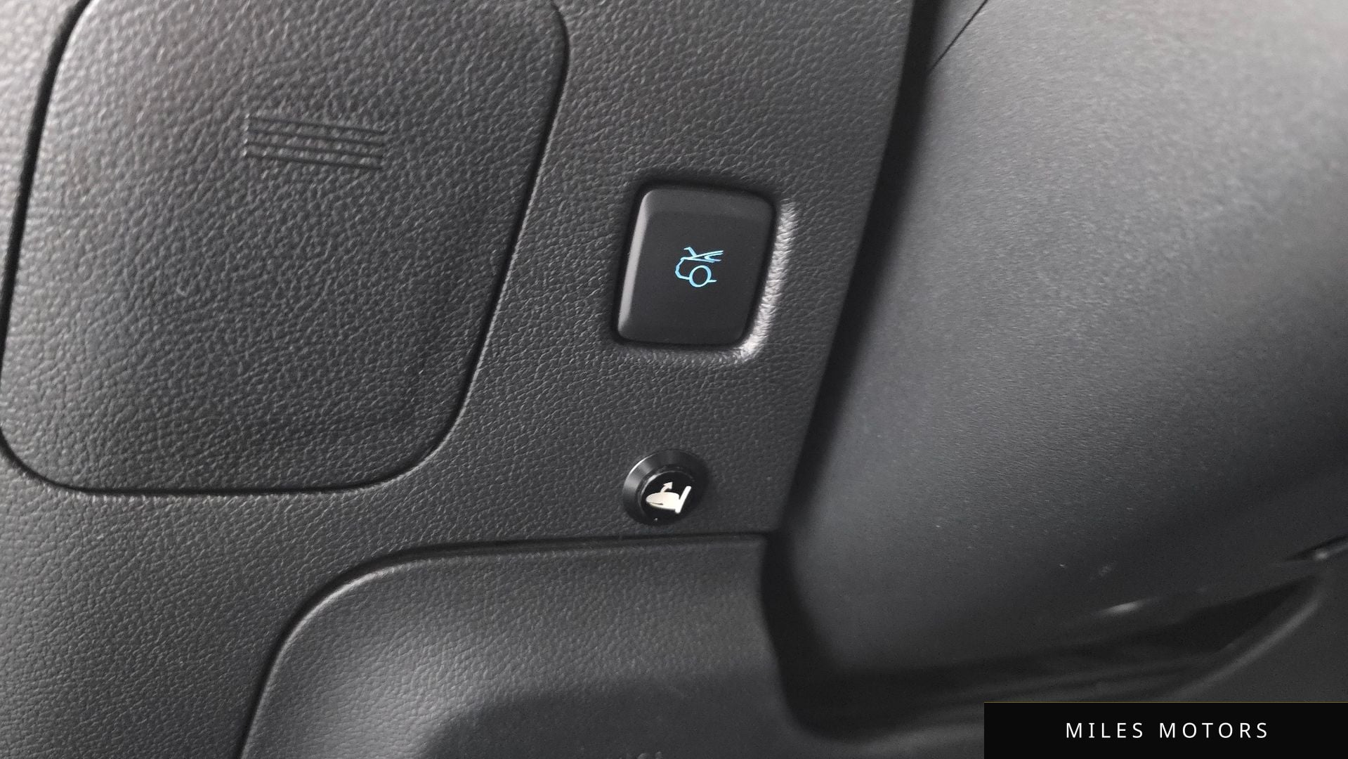 Ford 머스탱 2015 — миниатюра 19