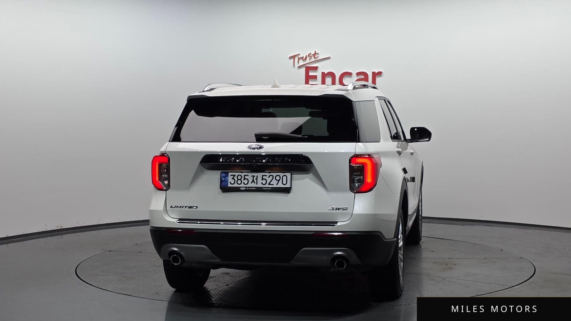 Ford Explorer 2023 — миниатюра 4